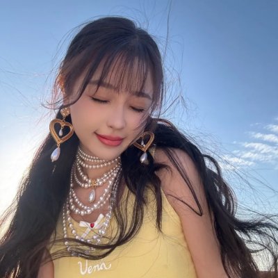 金鳞化凤报母恩